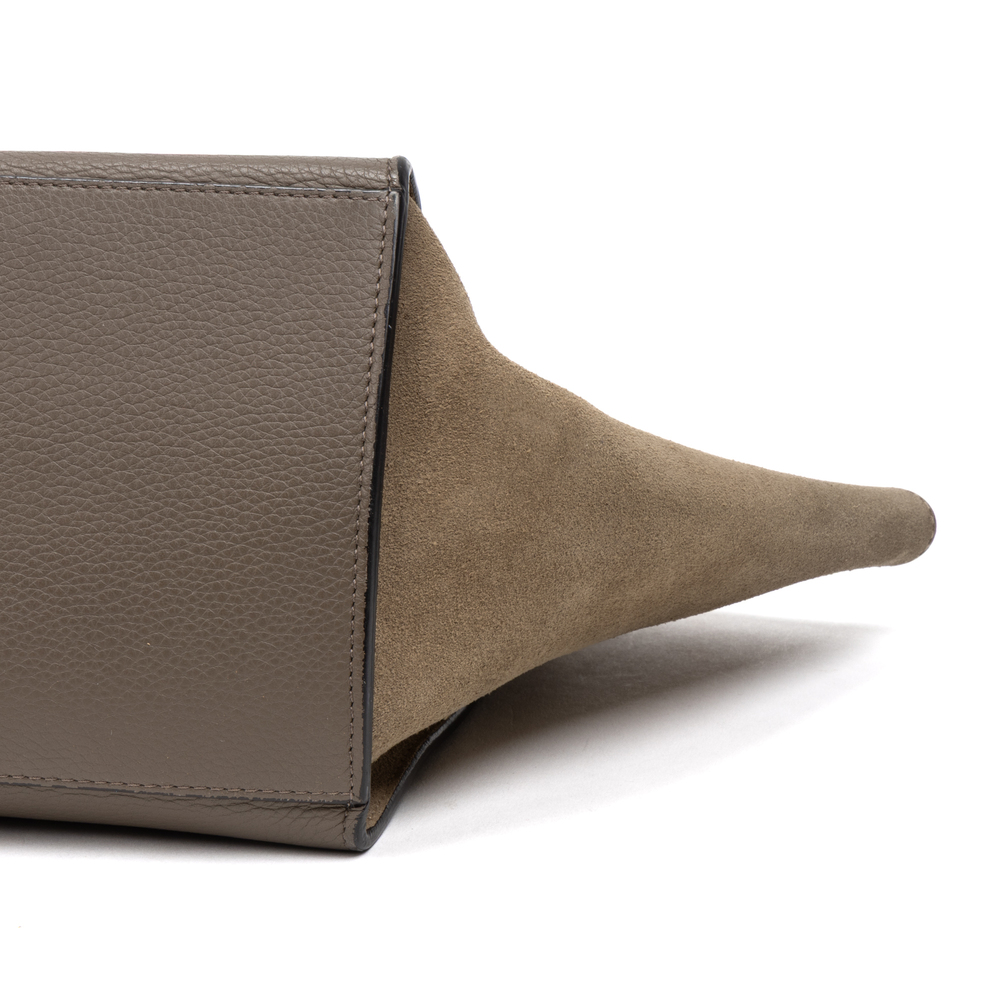 Celine Trapeze MM - Picture 8 of 12